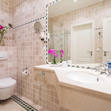 Strandvilla Seeadler Hinter Duene Und Apartment